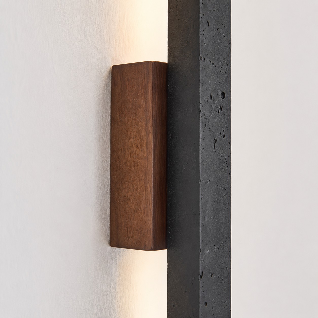 Linear Travertine And Wood LED Wall Light detail